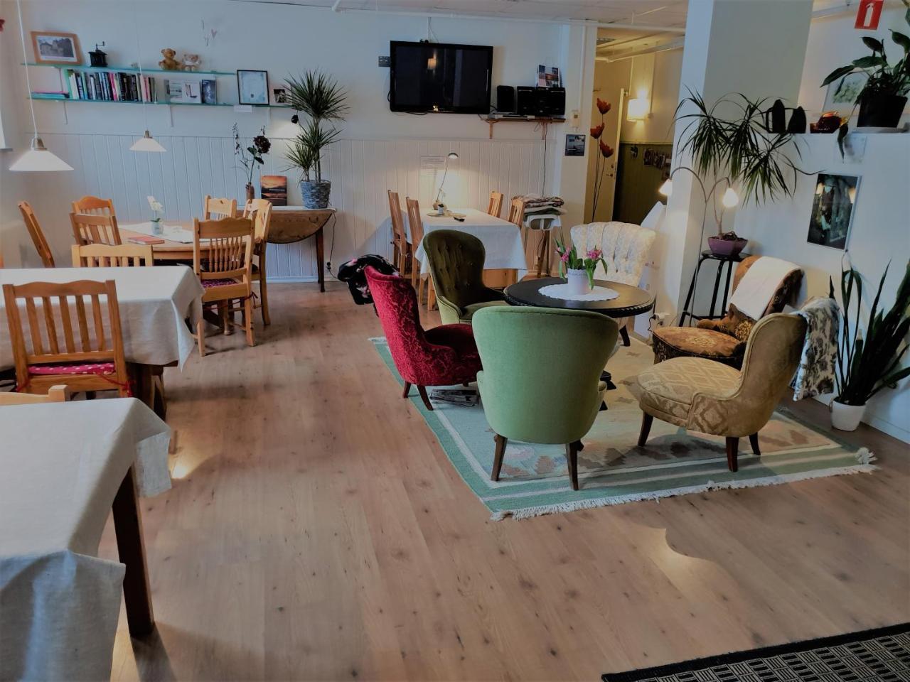 Hvilan V-Hem Norrtaelje Ab Bagian luar foto